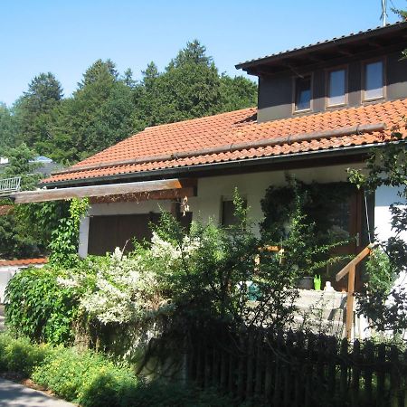 Komfortabel Wohnen Am Waldrand Von Pitzling 莱希河畔兰茨贝格 外观 照片